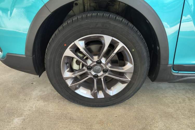 Used Geely Auto Vision X3 2020 1.5L CVT Luxury Model Left Front Wheel Hub