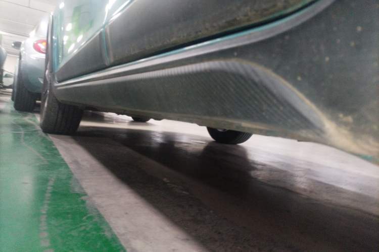 Used Geely Auto Vision X3 2020 1.5L CVT Luxury Model Left Side Sill
