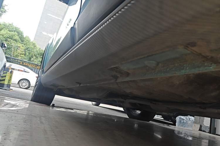 Used Geely Auto Vision X3 2020 1.5L CVT Luxury Model Left Side Sill