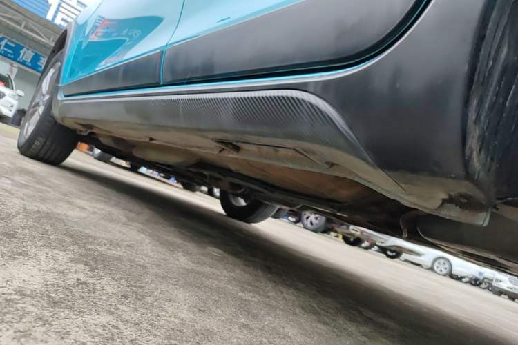 Used Geely Auto Vision X3 2020 1.5L CVT Elite Edition Left Side Sill