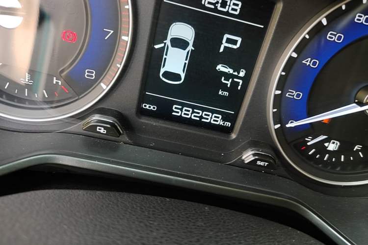 Used Geely Auto Vision X3 2020 1.5L CVT Luxury Model Odometer Close Up