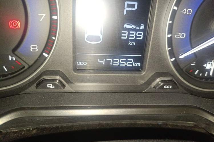 Used Geely Auto Vision X3 2020 1.5L CVT Luxury Model Odometer Close Up
