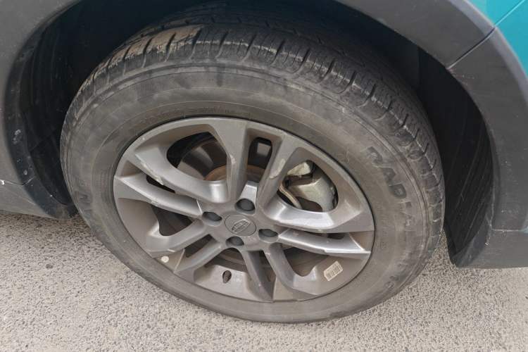 Used Geely Auto Vision X3 2020 1.5L CVT Luxury Model Right Front Wheel Hub
