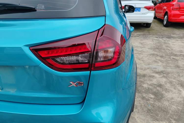 Used Geely Auto Vision X3 2020 1.5L CVT Elite Edition Right Rear Taillight