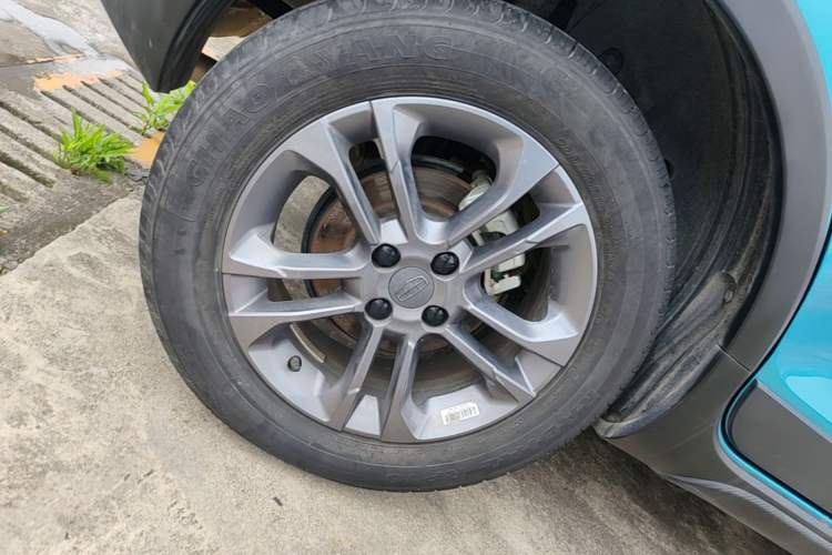Used Geely Auto Vision X3 2020 1.5L CVT Elite Edition Right Rear Wheel Hub