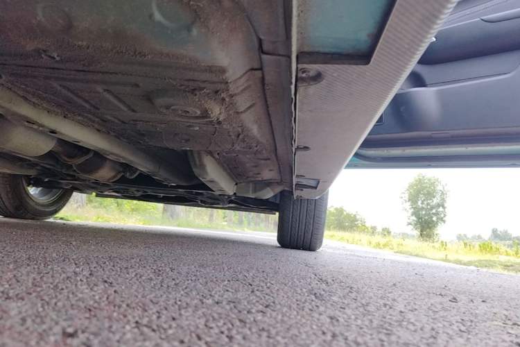 Used Geely Auto Vision X3 2020 1.5L CVT Luxury Model Right Side Sill