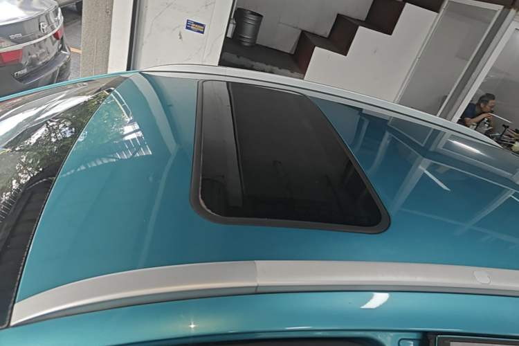 Used Geely Auto Vision X3 2020 1.5L CVT Luxury Model Roof