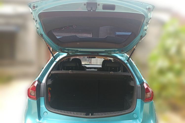 Used Geely Auto Vision X3 2020 1.5L CVT Luxury Model Trunk