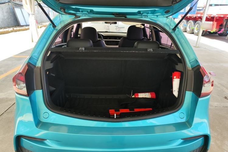 Used Geely Auto Vision X3 2020 1.5L CVT Luxury Model Trunk