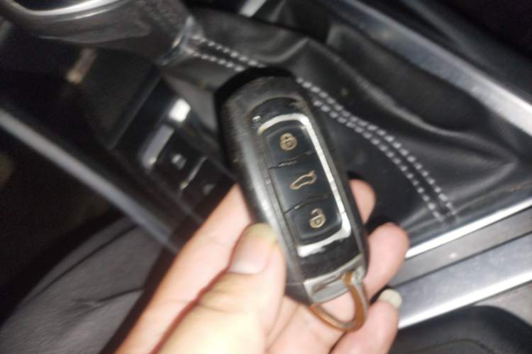 Used Geely Auto Vision X3 2020 1.5L CVT Luxury Model Vehicle Key