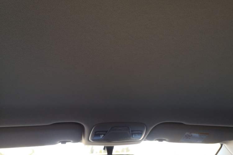 Used Geely Auto Vision X3 2020 1.5L Manual Elite Edition Headliner