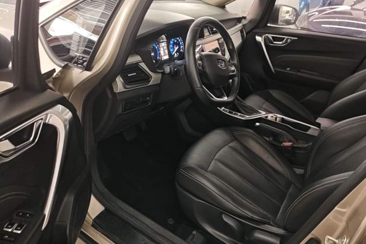 Used Geely Auto Vision X3 2020 1.5L CVT Luxury Model Driver Seat