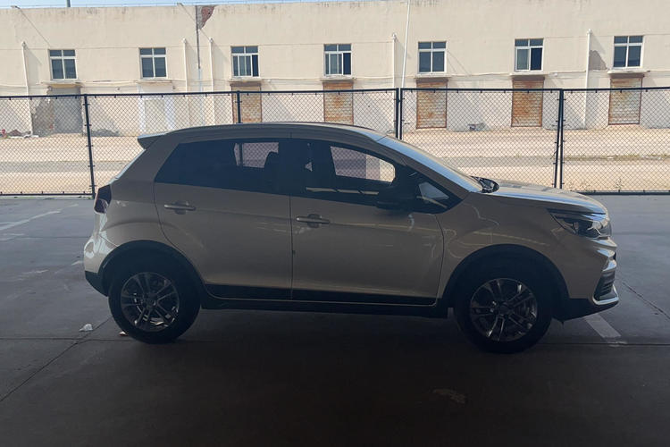 Used Geely Auto Vision X3 2020 1.5L CVT Elite Edition Exterior 2