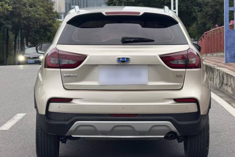 Used Geely Auto Vision X3 2020 1.5L Manual Luxury Edition Exterior 4