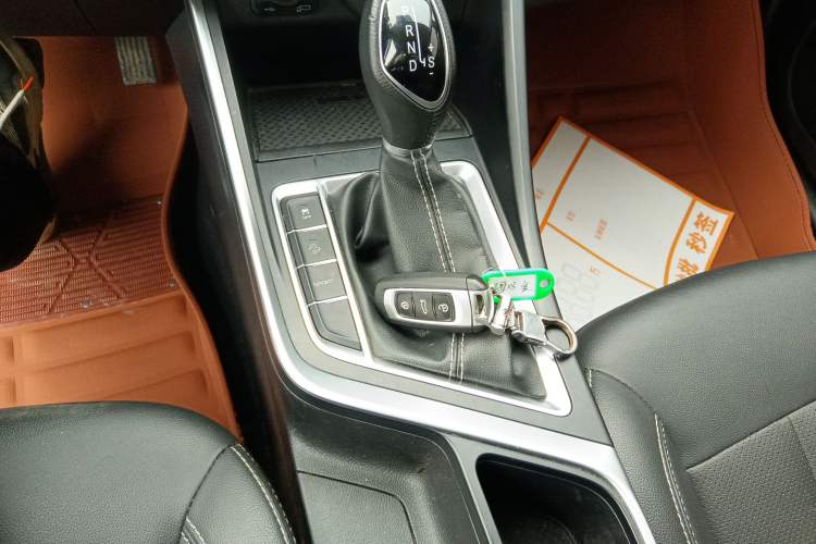 Used Geely Auto Vision X3 2020 1.5L CVT Luxury Model Gear Lever