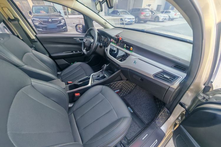 Used Geely Auto Vision X3 2020 1.5L CVT Luxury Model Interior 2