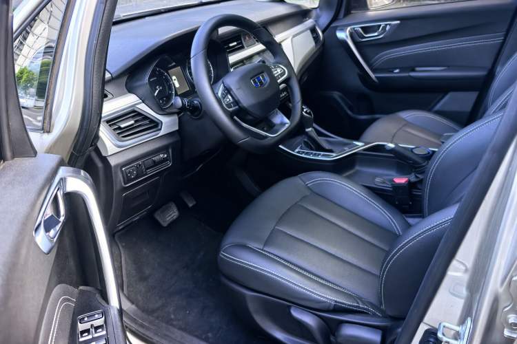 Used Geely Auto Vision X3 2020 1.5L CVT Luxury Model Interior 3
