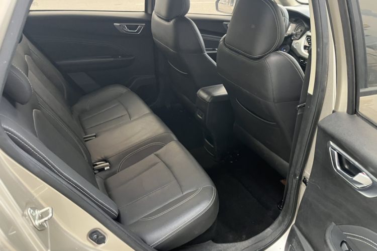 Used Geely Auto Vision X3 2020 1.5L Manual Luxury Edition Interior 5
