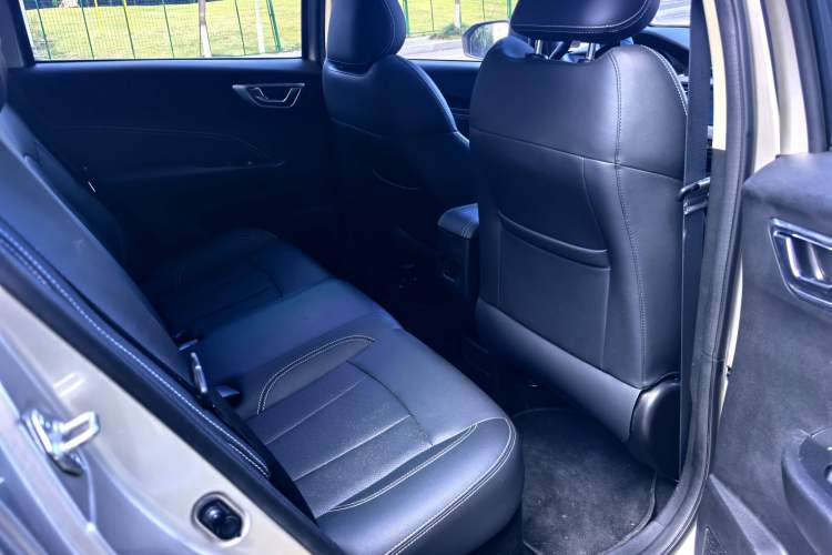 Used Geely Auto Vision X3 2020 1.5L CVT Luxury Model Interior 5