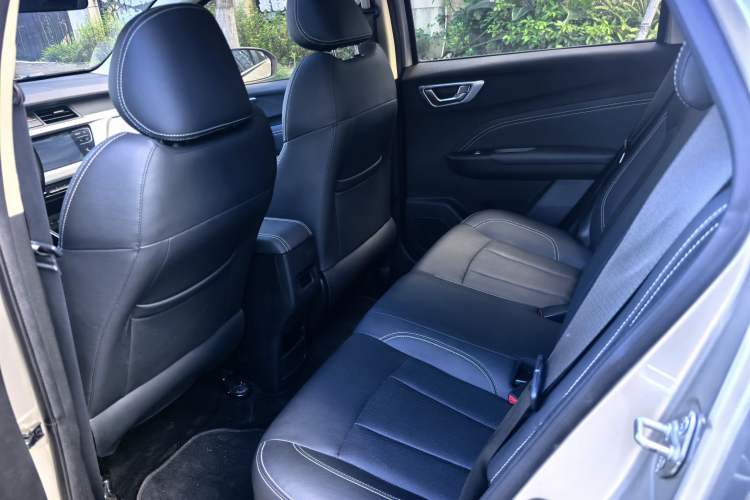 Used Geely Auto Vision X3 2020 1.5L CVT Luxury Model Interior 7