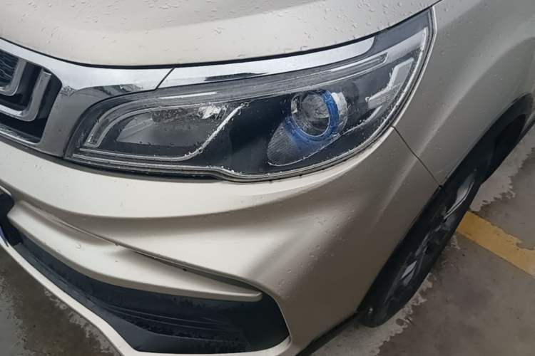 Used Geely Auto Vision X3 2020 1.5L Manual Luxury Edition Left Front Headlight