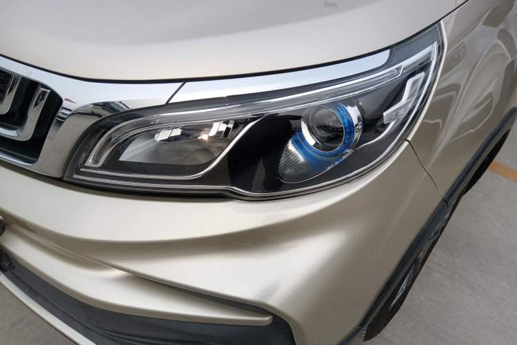 Used Geely Auto Vision X3 2020 1.5L CVT Luxury Model Left Front Headlight