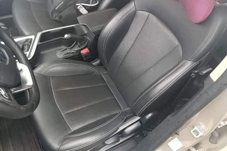 Used Geely Auto Vision X3 2020 1.5L Manual Luxury Edition Left Front Seat