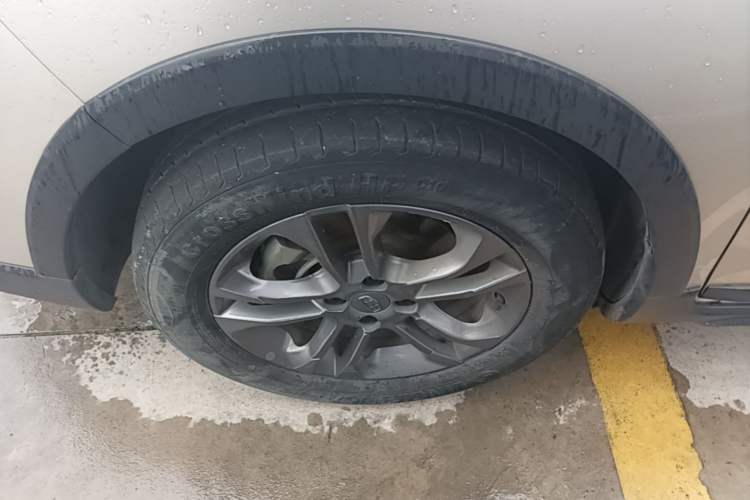 Used Geely Auto Vision X3 2020 1.5L Manual Luxury Edition Left Front Wheel Hub