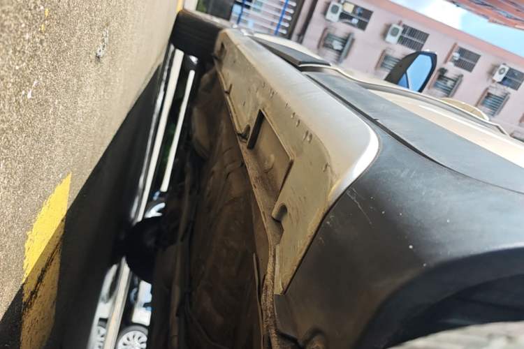 Used Geely Auto Vision X3 2020 1.5L CVT Elite Edition Left Side Sill