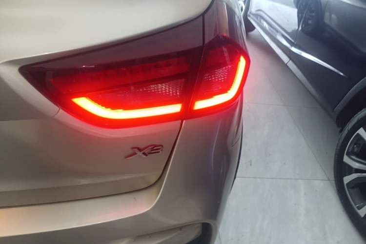 Used Geely Auto Vision X3 2020 1.5L Manual Luxury Edition Right Rear Taillight