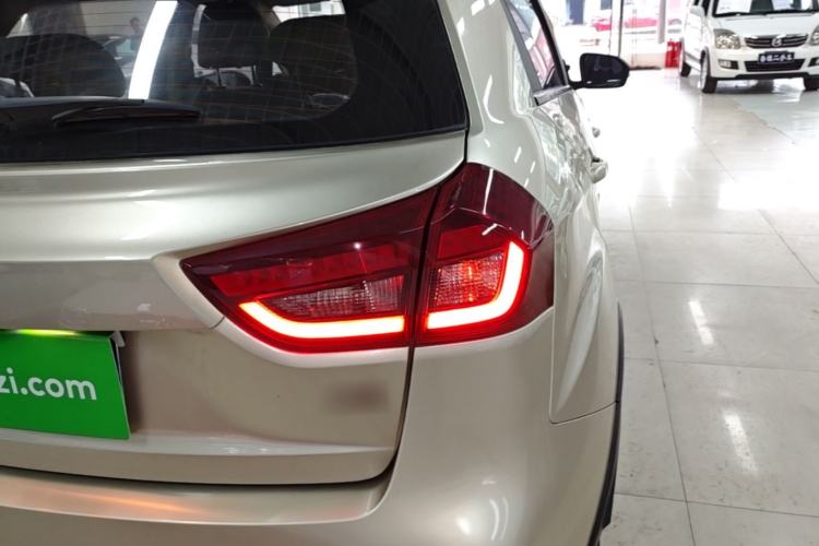Used Geely Auto Vision X3 2020 1.5L CVT Luxury Model Right Rear Taillight