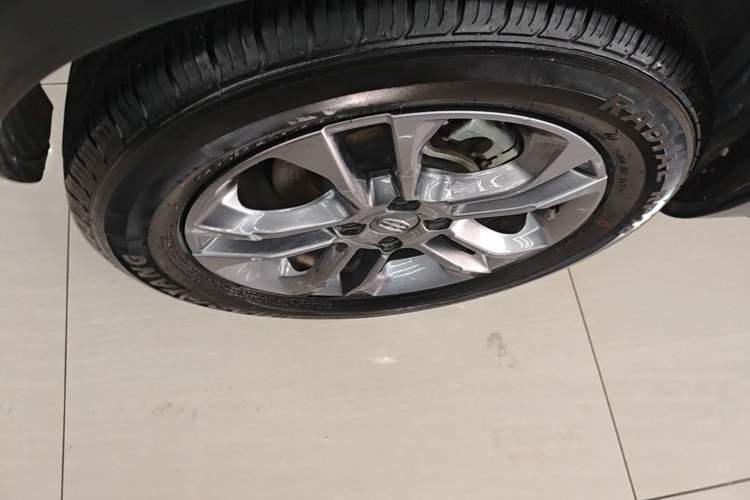Used Geely Auto Vision X3 2020 1.5L CVT Luxury Model Right Rear Wheel Hub