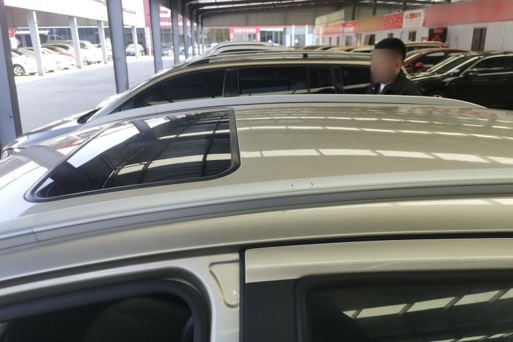 Used Geely Auto Vision X3 2020 1.5L CVT Luxury Model Roof