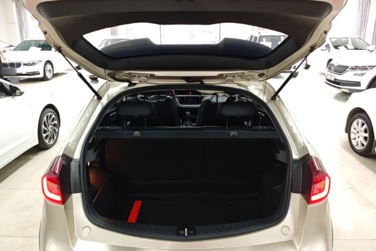 Used Geely Auto Vision X3 2020 1.5L CVT Luxury Model Trunk