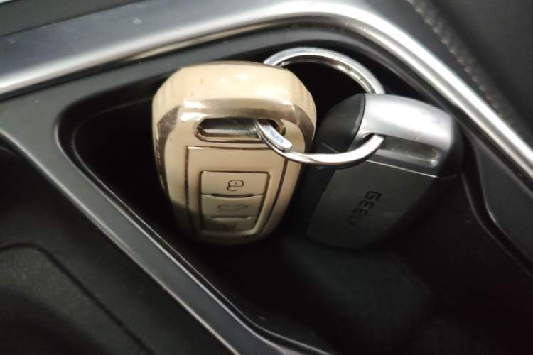 Used Geely Auto Vision X3 2020 1.5L CVT Luxury Model Vehicle Key