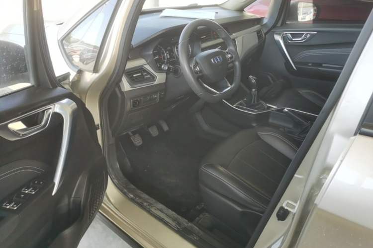 Used Geely Auto Vision X3 2020 1.5L Manual Elite Edition Driver Seat