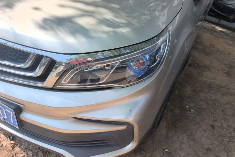 Used Geely Auto Vision X3 2020 1.5L CVT Luxury Model Left Front Headlight