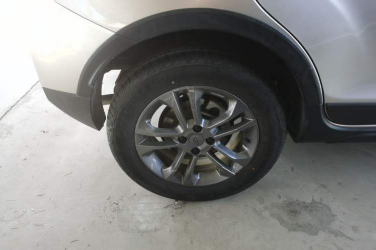 Used Geely Auto Vision X3 2020 1.5L Manual Elite Edition Right Rear Wheel Hub