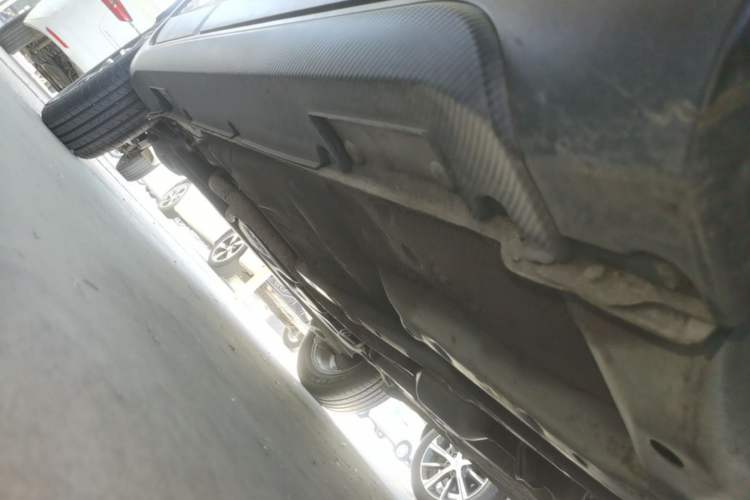 Used Geely Auto Vision X3 2020 1.5L Manual Elite Edition Right Side Sill