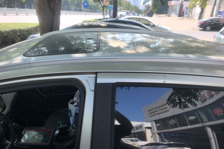 Used Geely Auto Vision X3 2020 1.5L CVT Luxury Model Roof