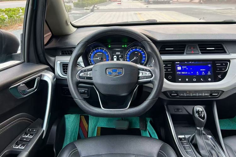 Used Geely Auto Vision X3 2020 1.5L CVT Elite Edition Interior 2