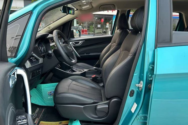 Used Geely Auto Vision X3 2020 1.5L CVT Elite Edition Interior 6