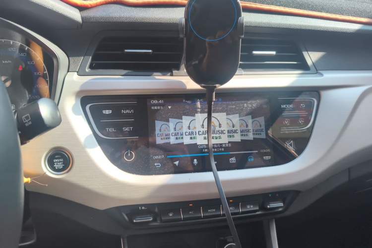 Used Geely Auto Vision X3 2020 1.5L CVT Luxury Model Audio And AC Panel
