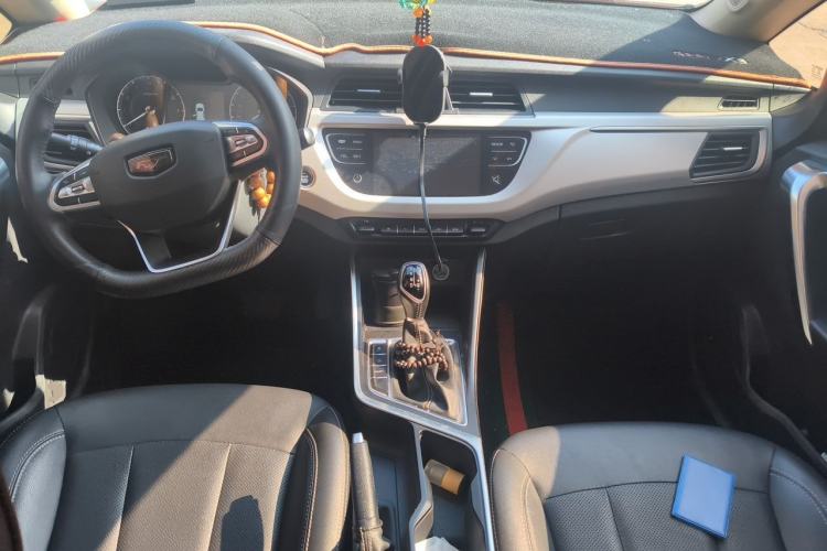 Used Geely Auto Vision X3 2020 1.5L CVT Luxury Model Center Console