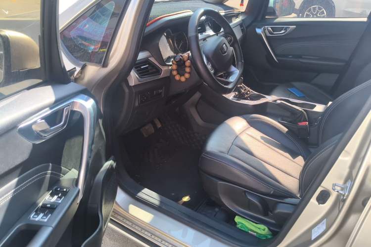 Used Geely Auto Vision X3 2020 1.5L CVT Luxury Model Driver Seat