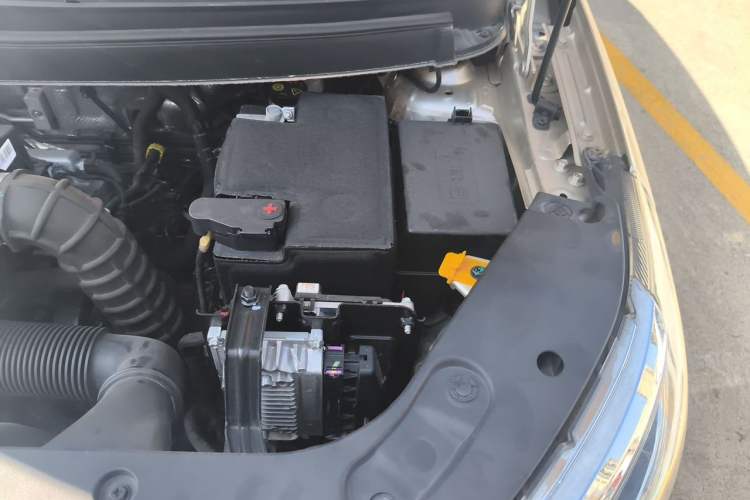 Used Geely Auto Vision X3 2020 1.5L CVT Luxury Model Engine Bay Left