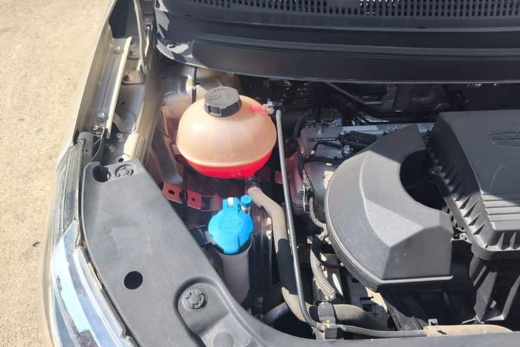 Used Geely Auto Vision X3 2020 1.5L CVT Luxury Model Engine Bay Right