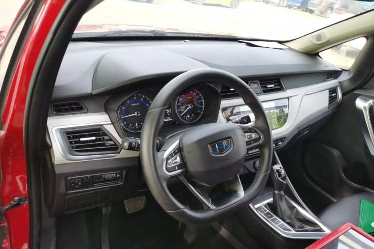 Used Geely Auto Vision X3 2020 1.5L CVT Luxury Model Center Console