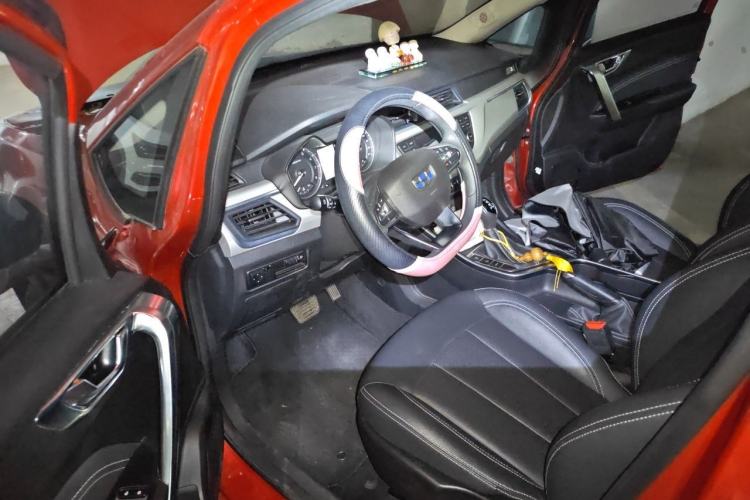 Used Geely Auto Vision X3 2020 1.5L CVT Elite Edition Driver Seat