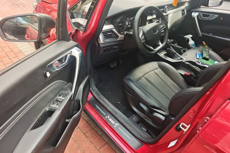 Used Geely Auto Vision X3 2020 1.5L CVT Luxury Model Driver Seat